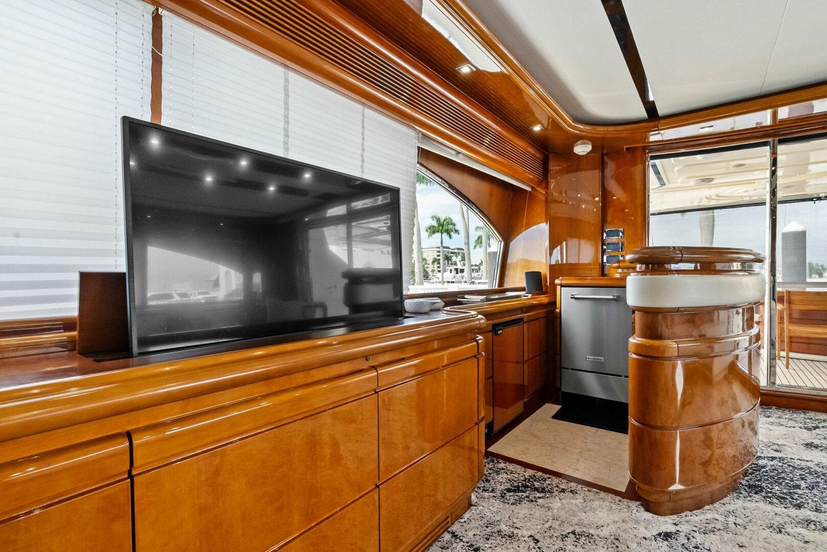 2004 Ferretti 94 Motor Yacht