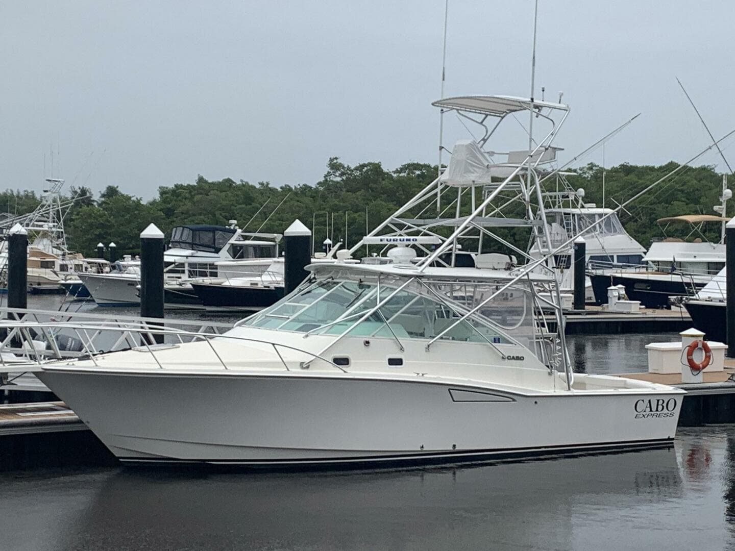 2002 Cabo 35 Express