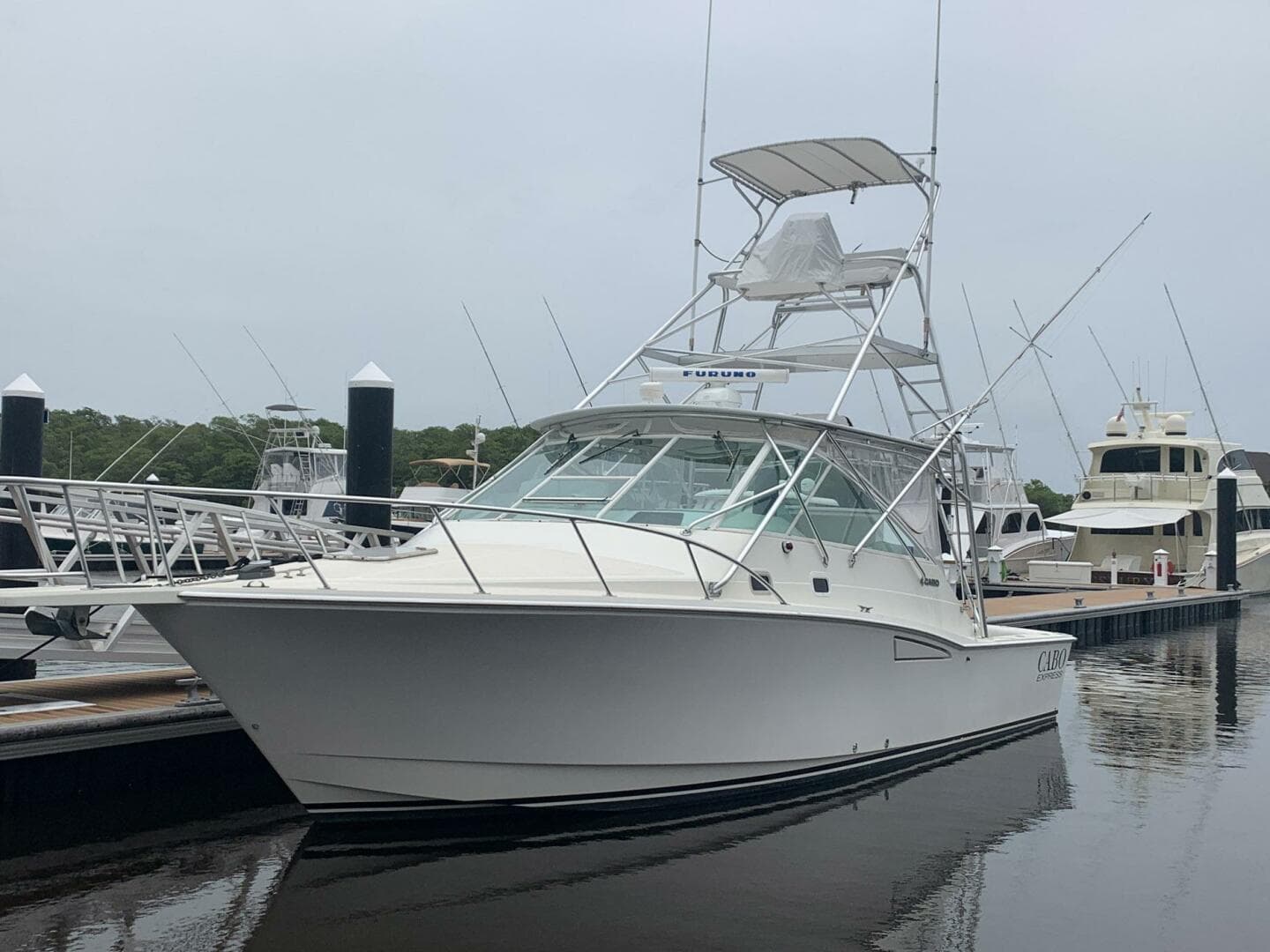 2002 Cabo 35 Express