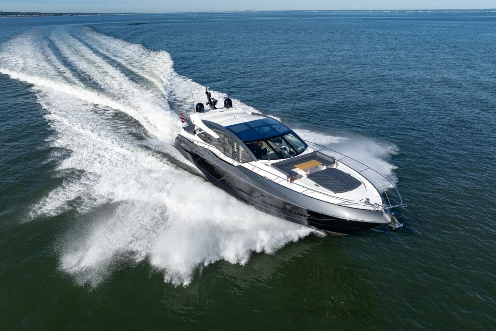2020 Sunseeker Predator