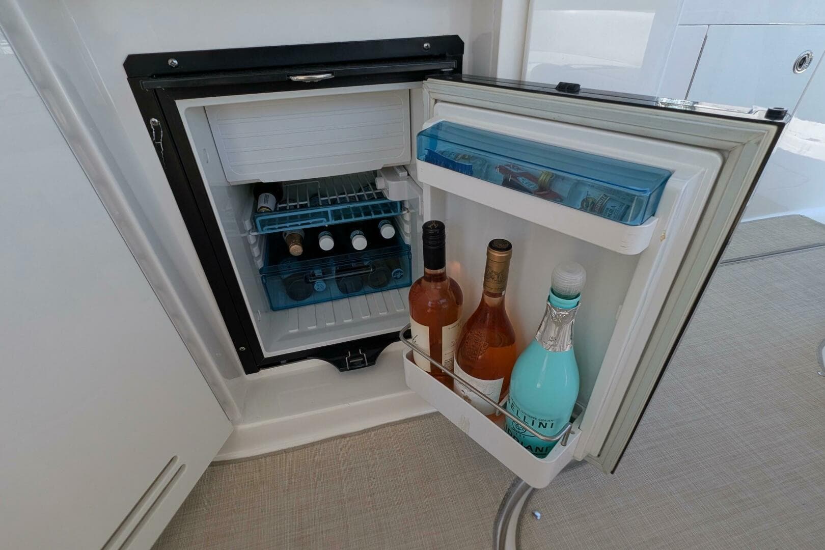 2009 Sea Ray 350 Sundancer