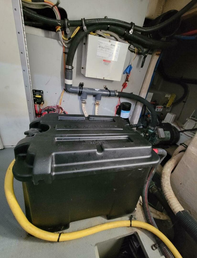 2011 Meridian 441 Sedan