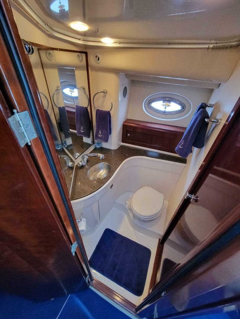 2011 Meridian 441 Sedan