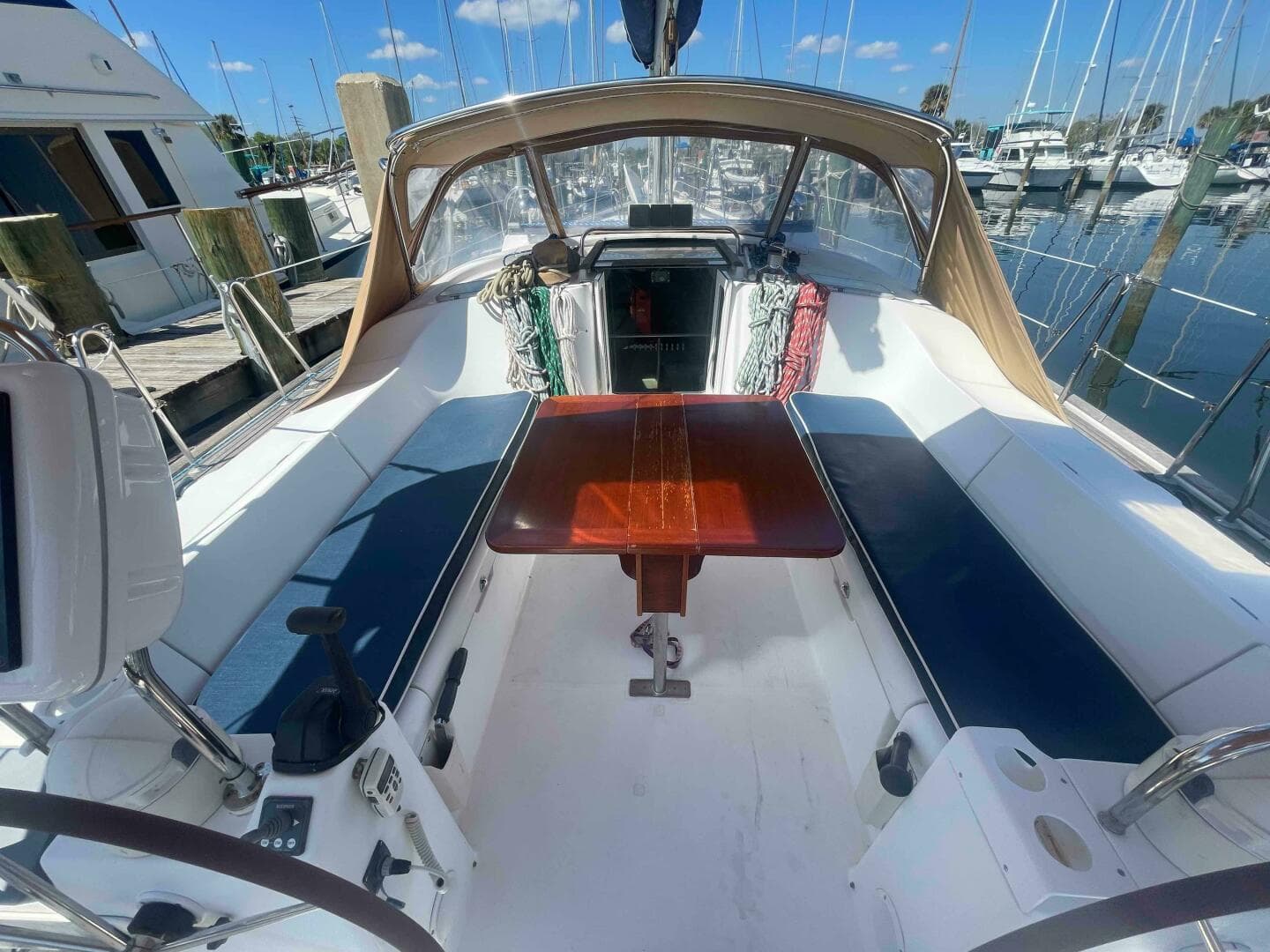 2004 Beneteau Oceanis 473