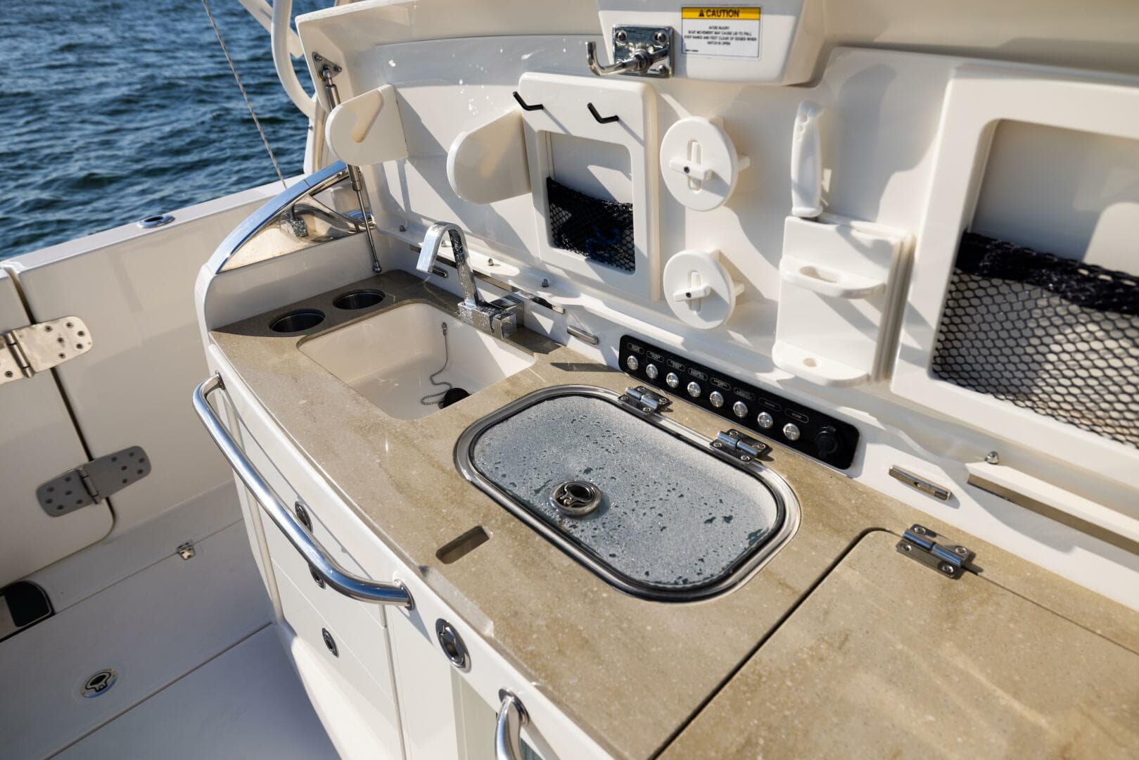 2021 Boston Whaler 420 Outrage
