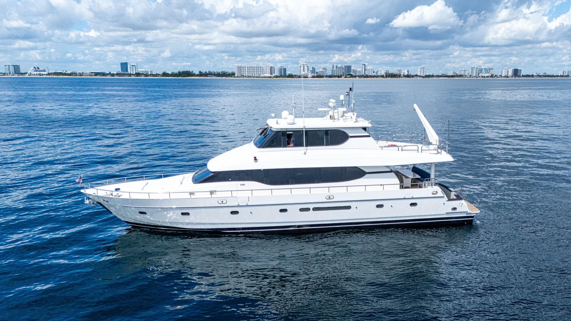 2001 Motor Yacht 82MY