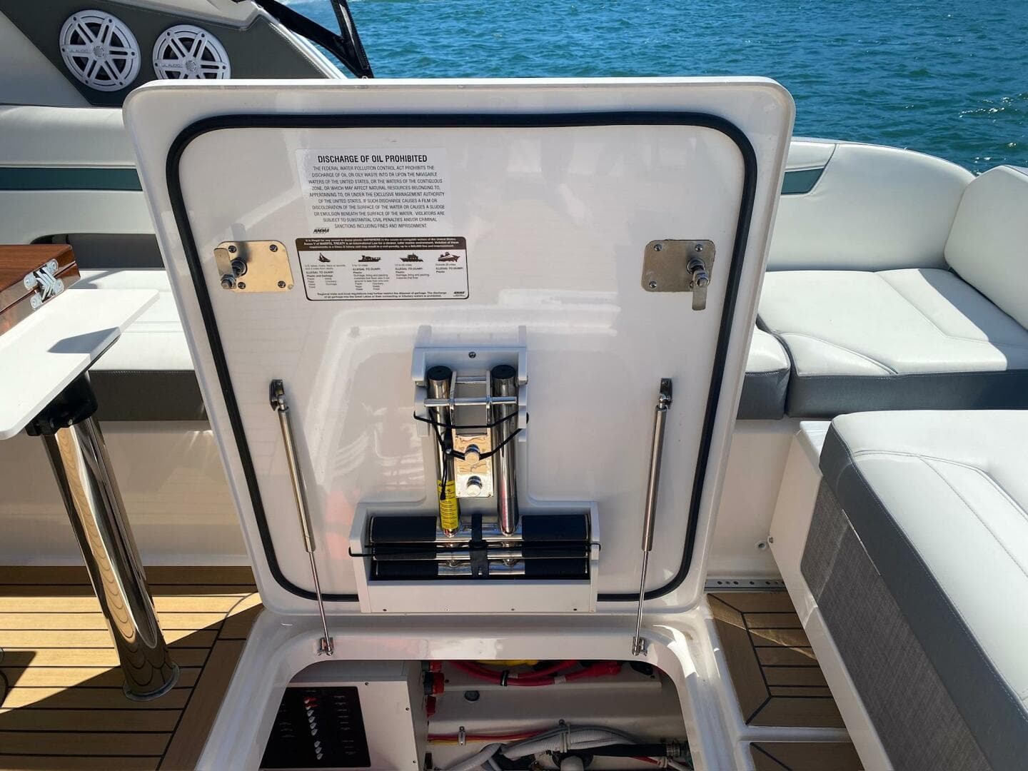 2019 Tiara Yachts 34LX