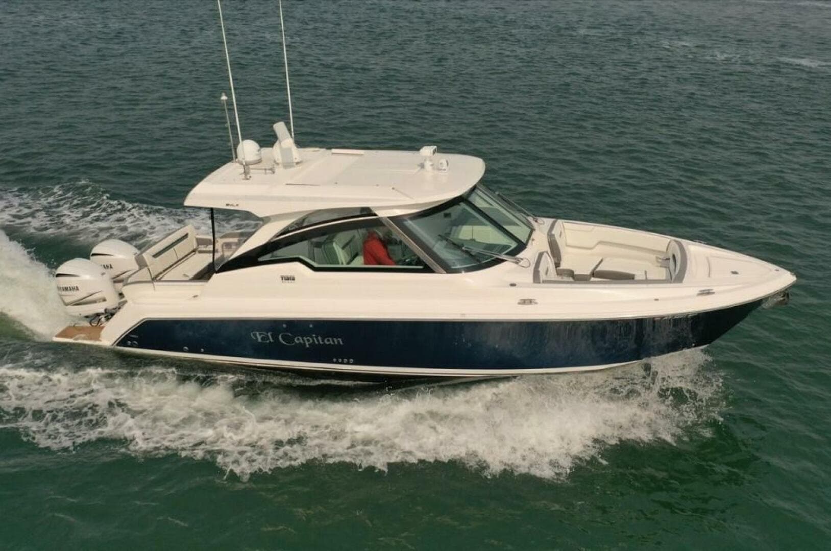 2019 Tiara Yachts 34LX