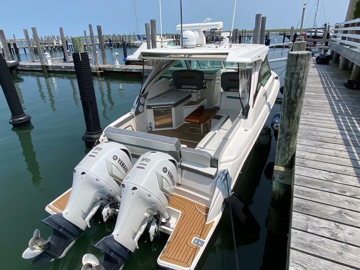 2019 Tiara Yachts 34LX