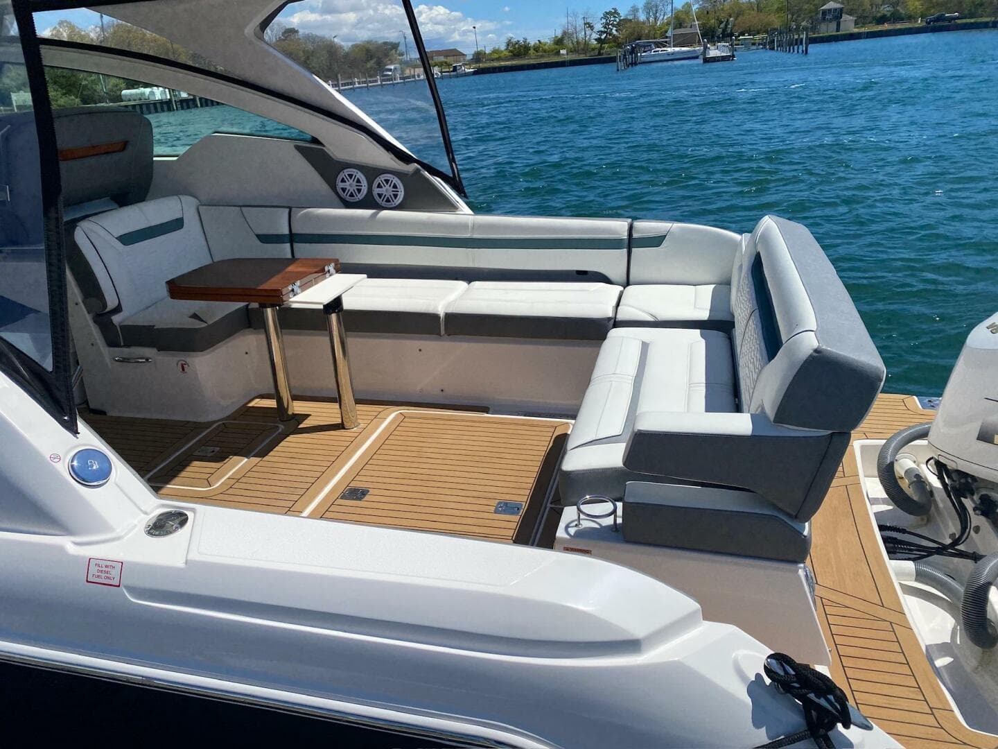 2019 Tiara Yachts 34LX