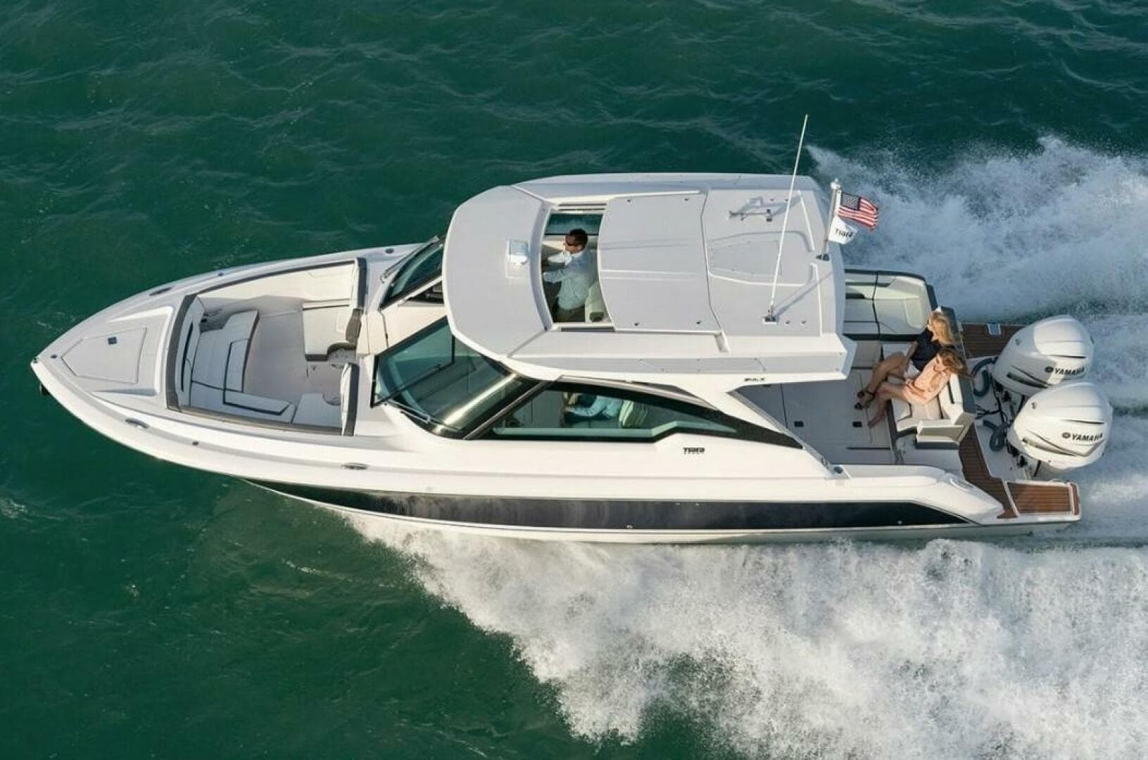2019 Tiara Yachts 34LX