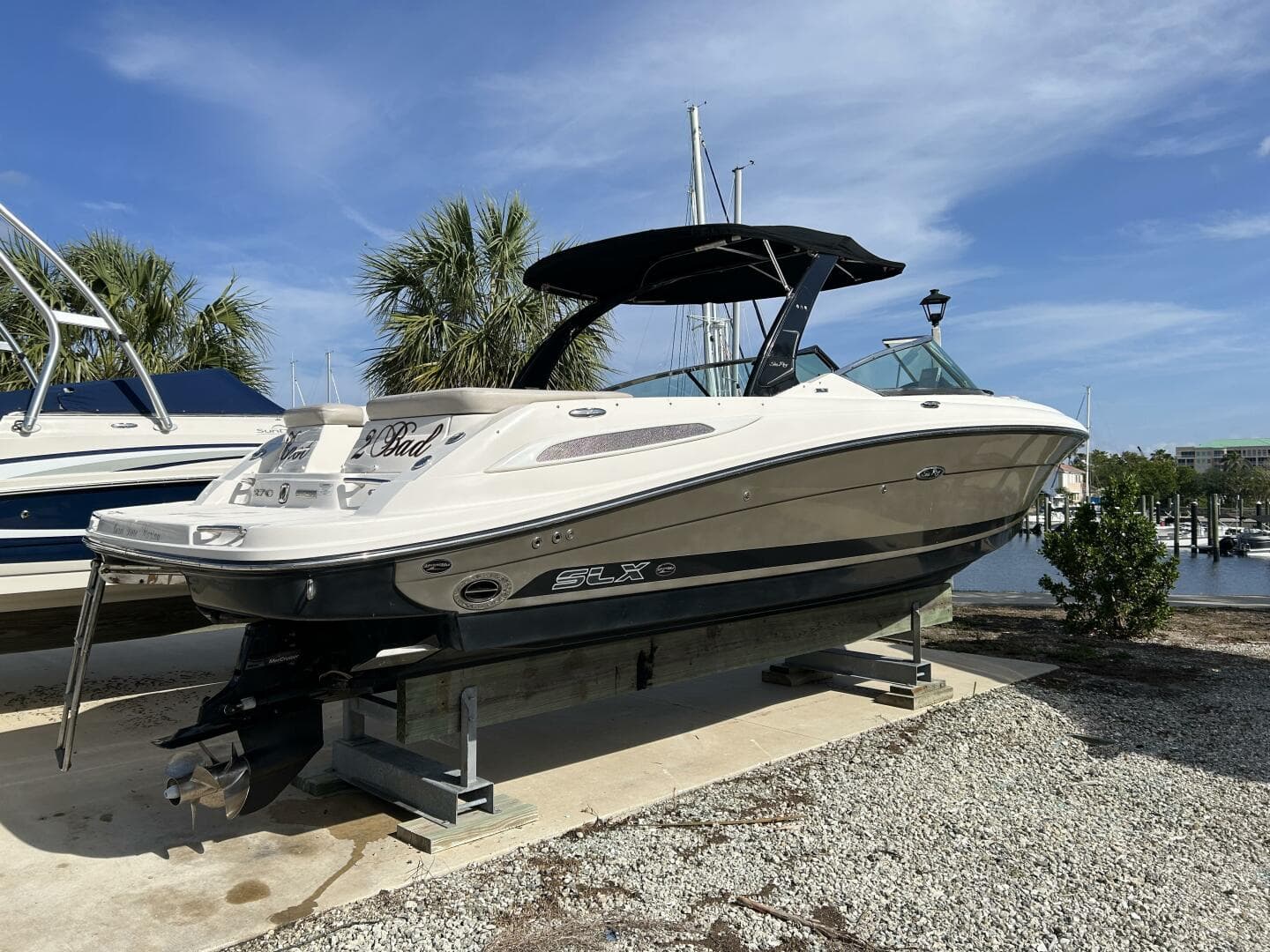 2013 Sea Ray 270 SLX