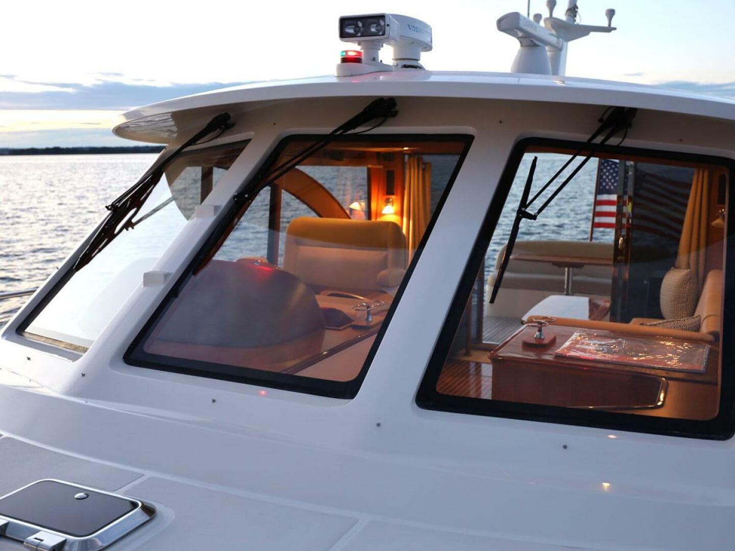 Windshield And Hadtop Detail