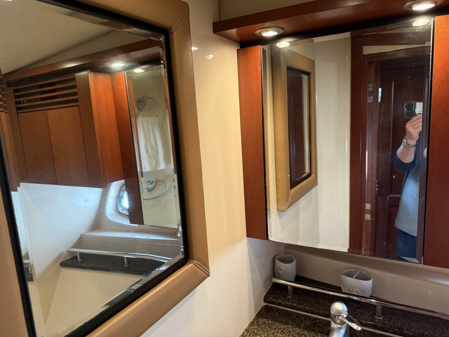 2006 Sea Ray 48 Sundancer