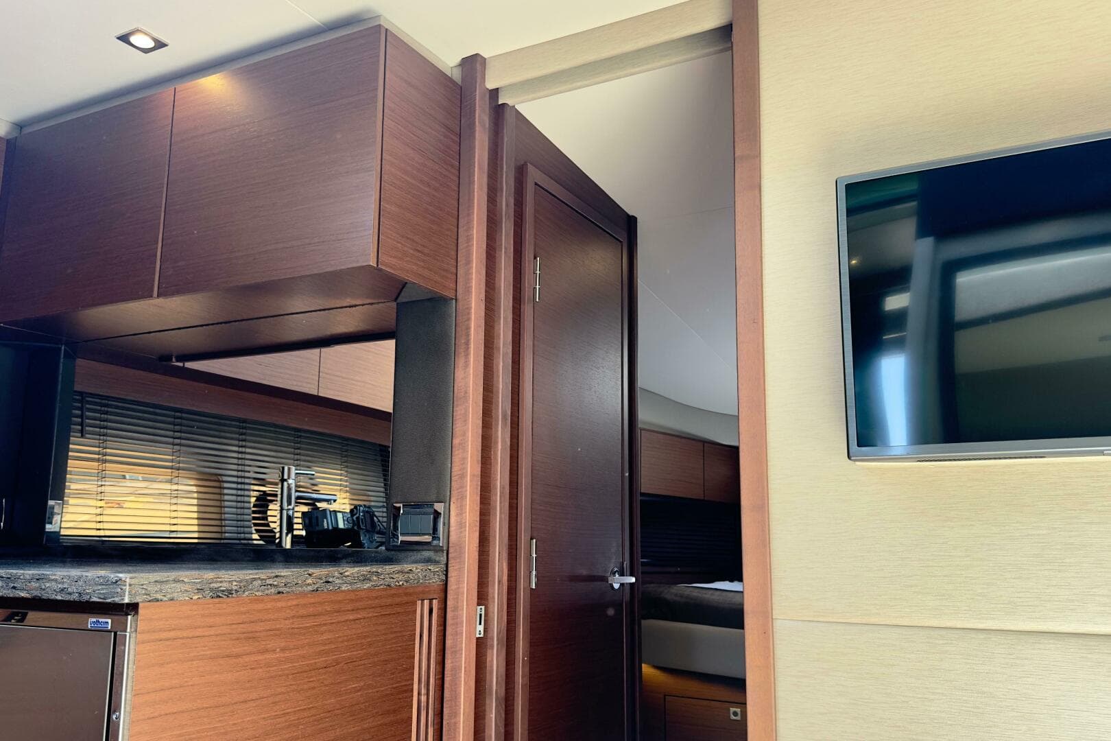 2016 Sea Ray 470 Sundancer