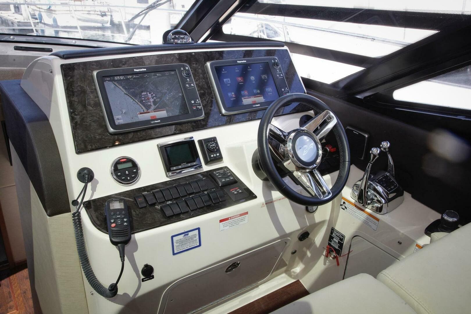 2016 Sea Ray 470 Sundancer