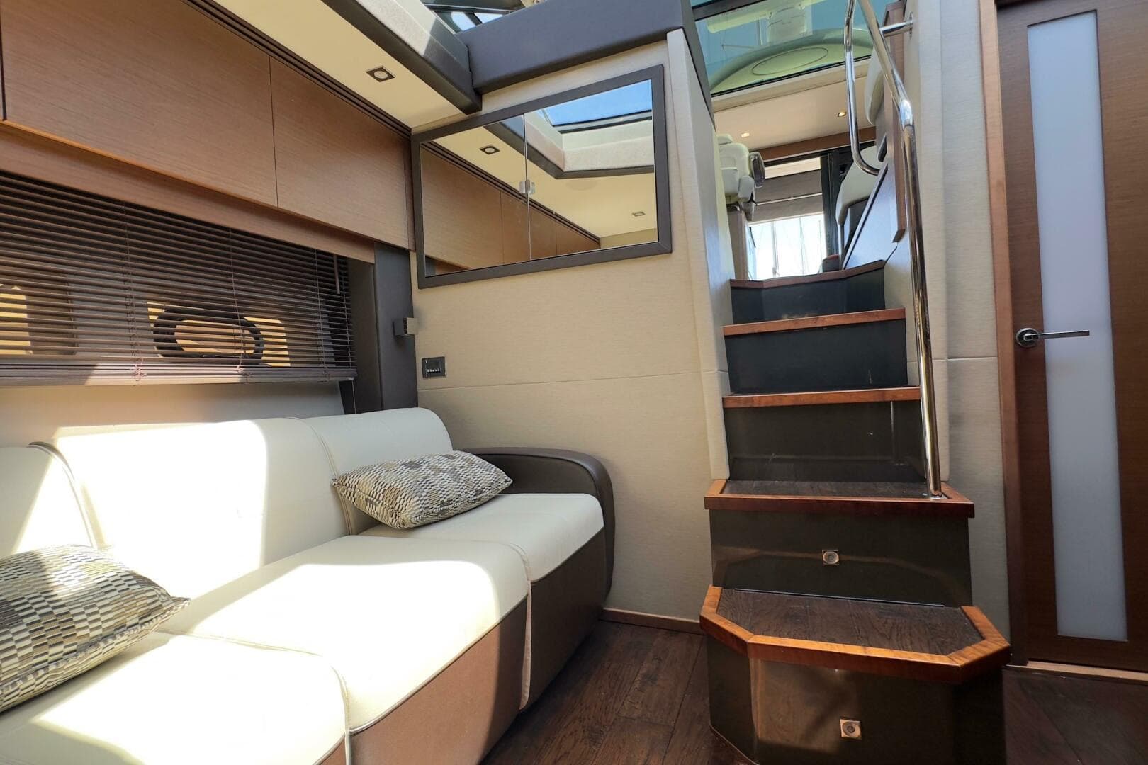 2016 Sea Ray 470 Sundancer