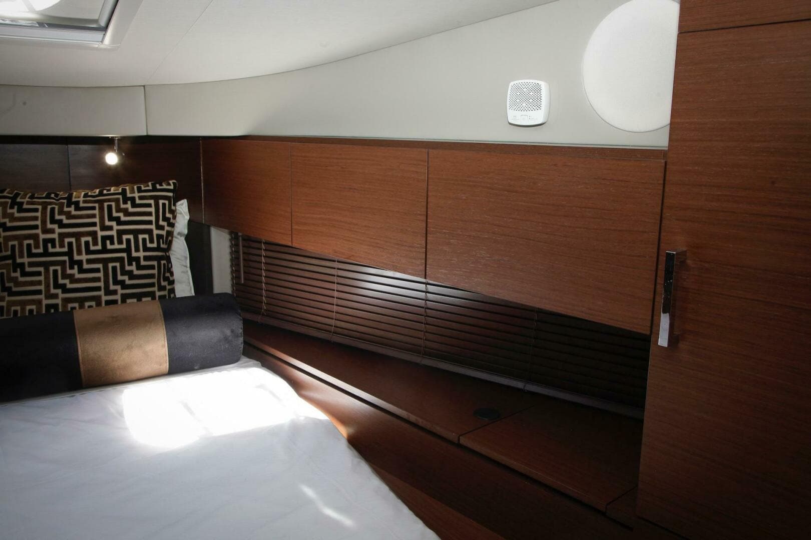 2016 Sea Ray 470 Sundancer