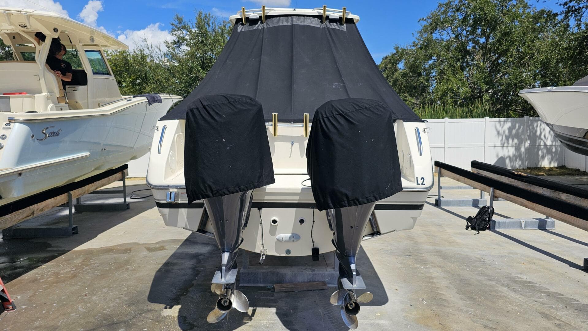 2004 Pursuit 3070 Offshore Express