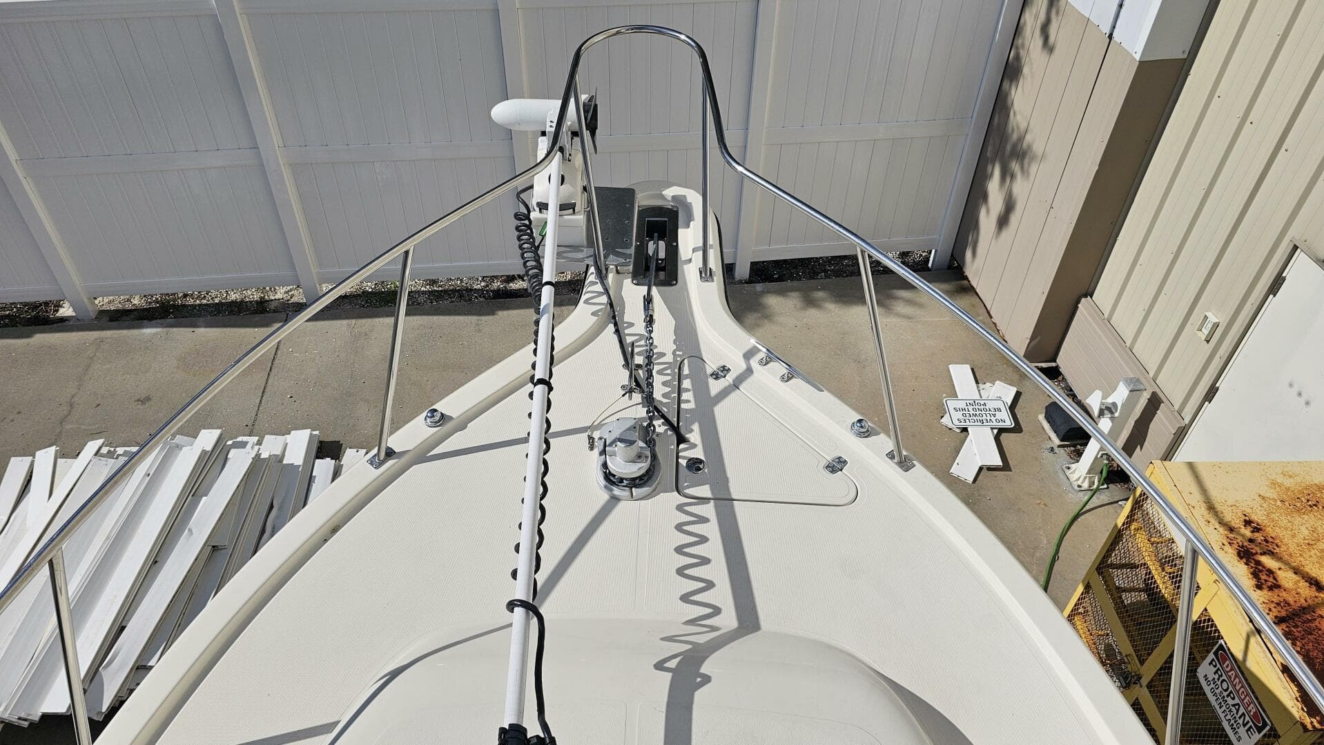 2004 Pursuit 3070 Offshore Express