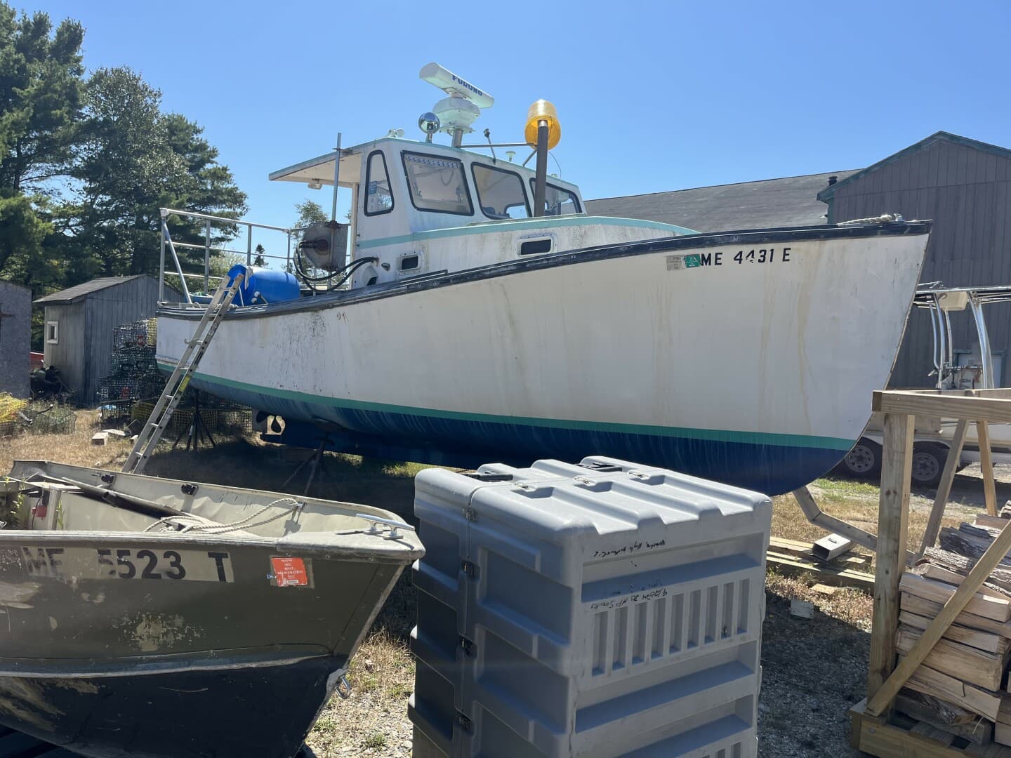 28' Ellis Lobster Stbd