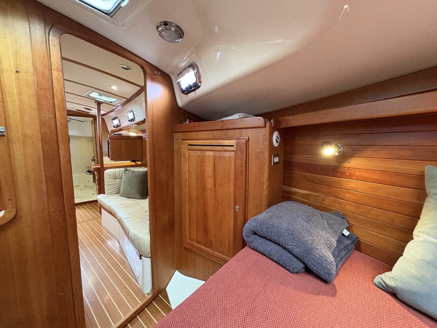 2007 Tartan 3700 CCR