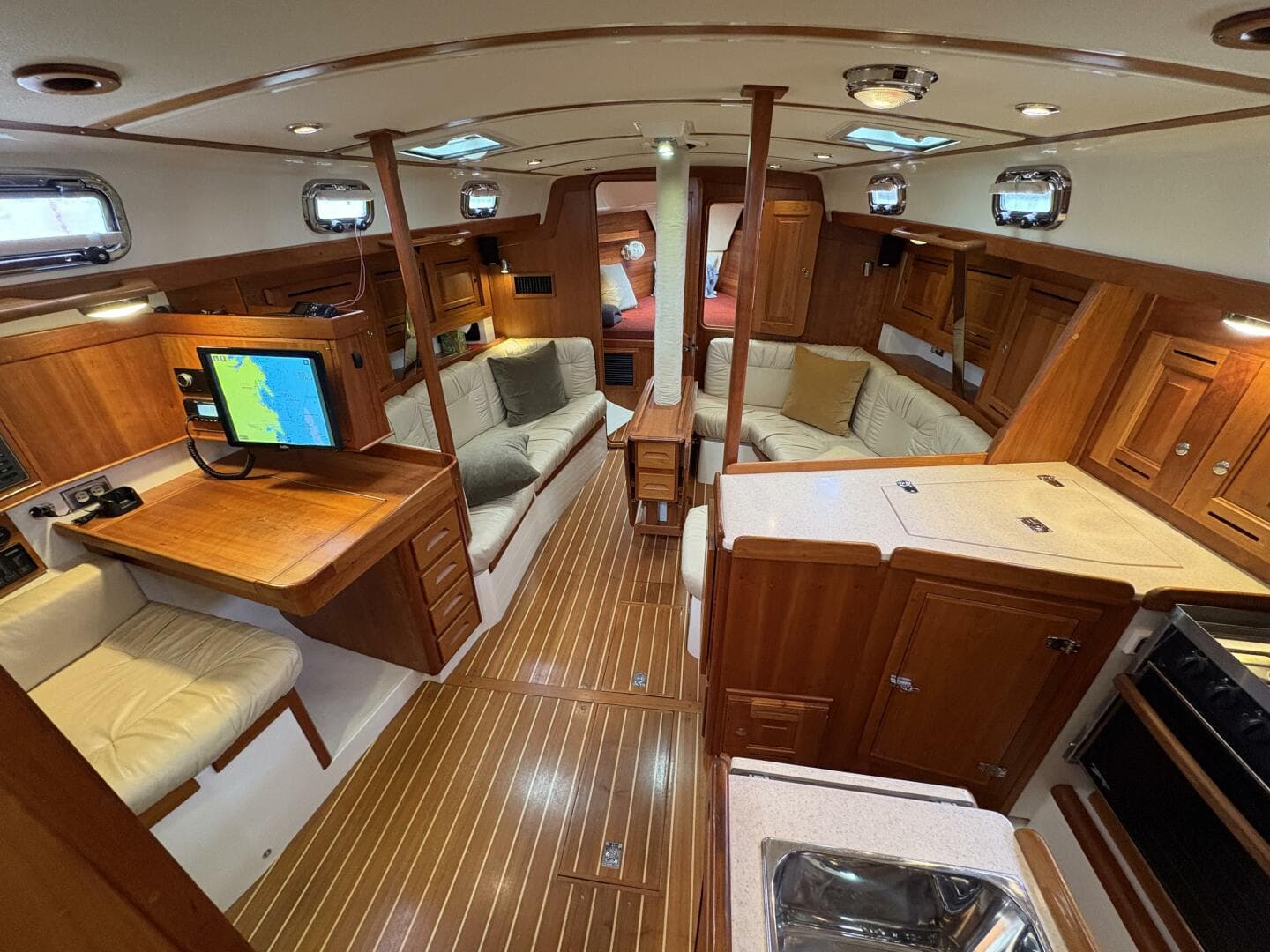 2007 Tartan 3700 CCR