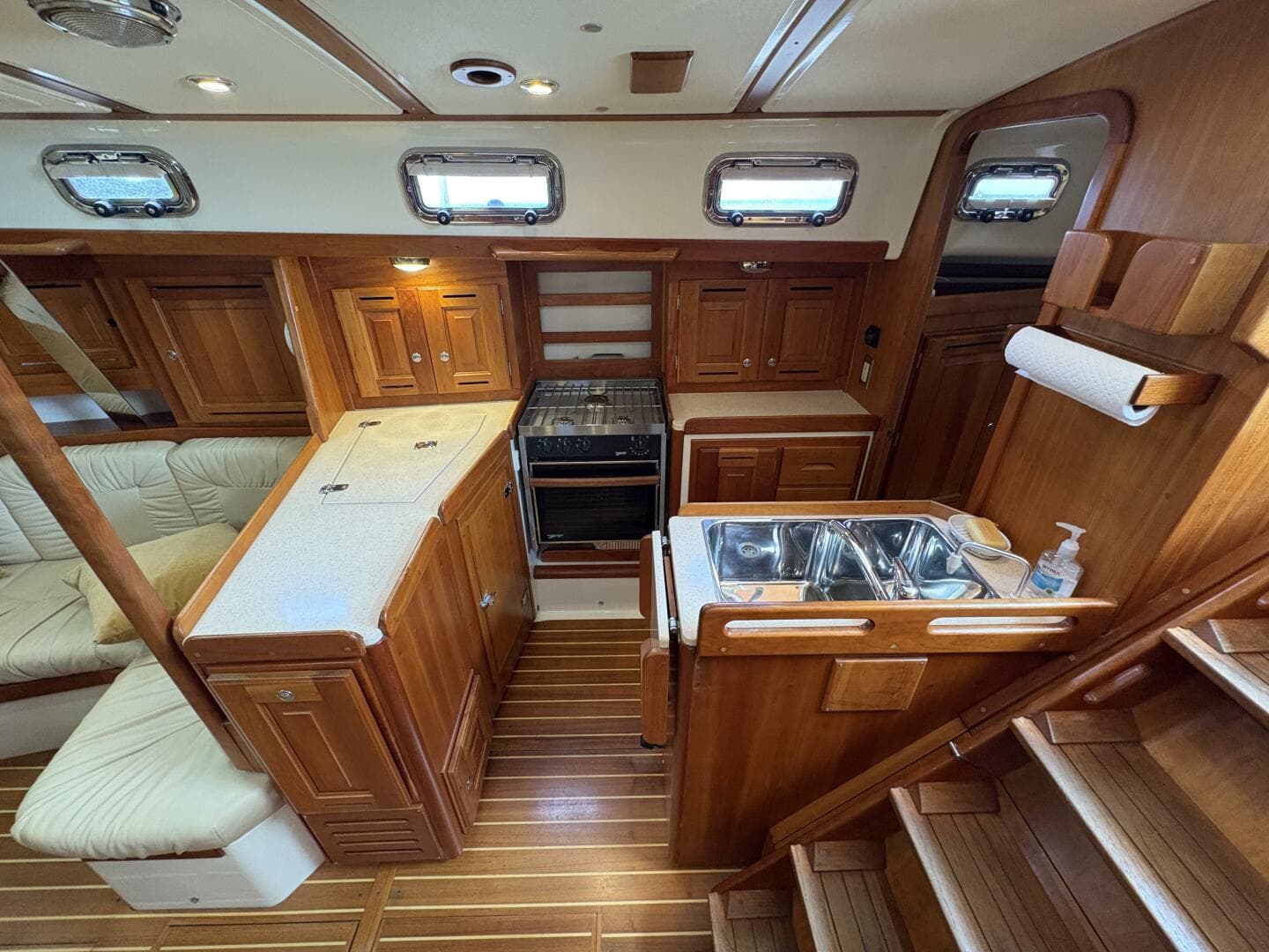 2007 Tartan 3700 CCR