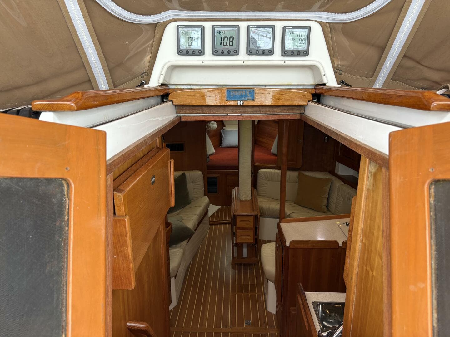 2007 Tartan 3700 CCR