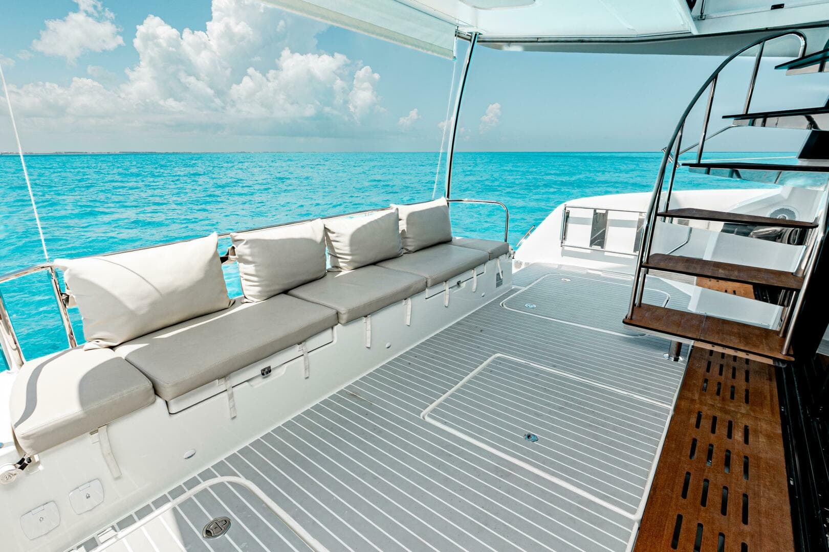 2020 Fountaine Pajot MY6