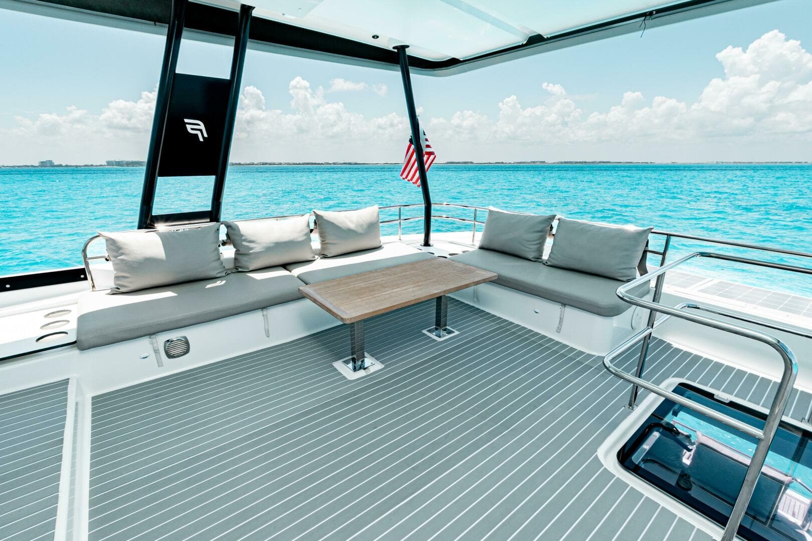 2020 Fountaine Pajot MY6
