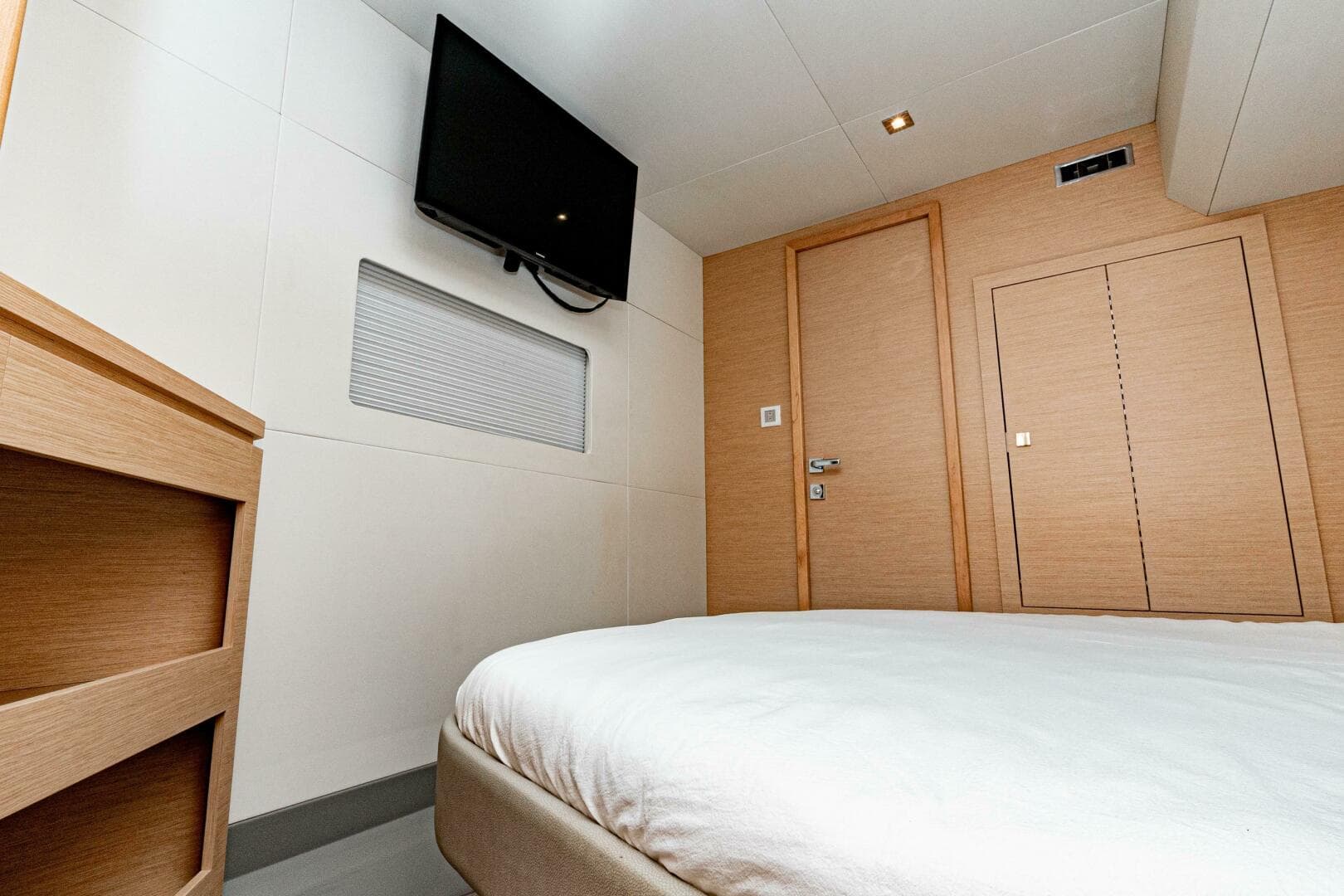 2020 Fountaine Pajot MY6