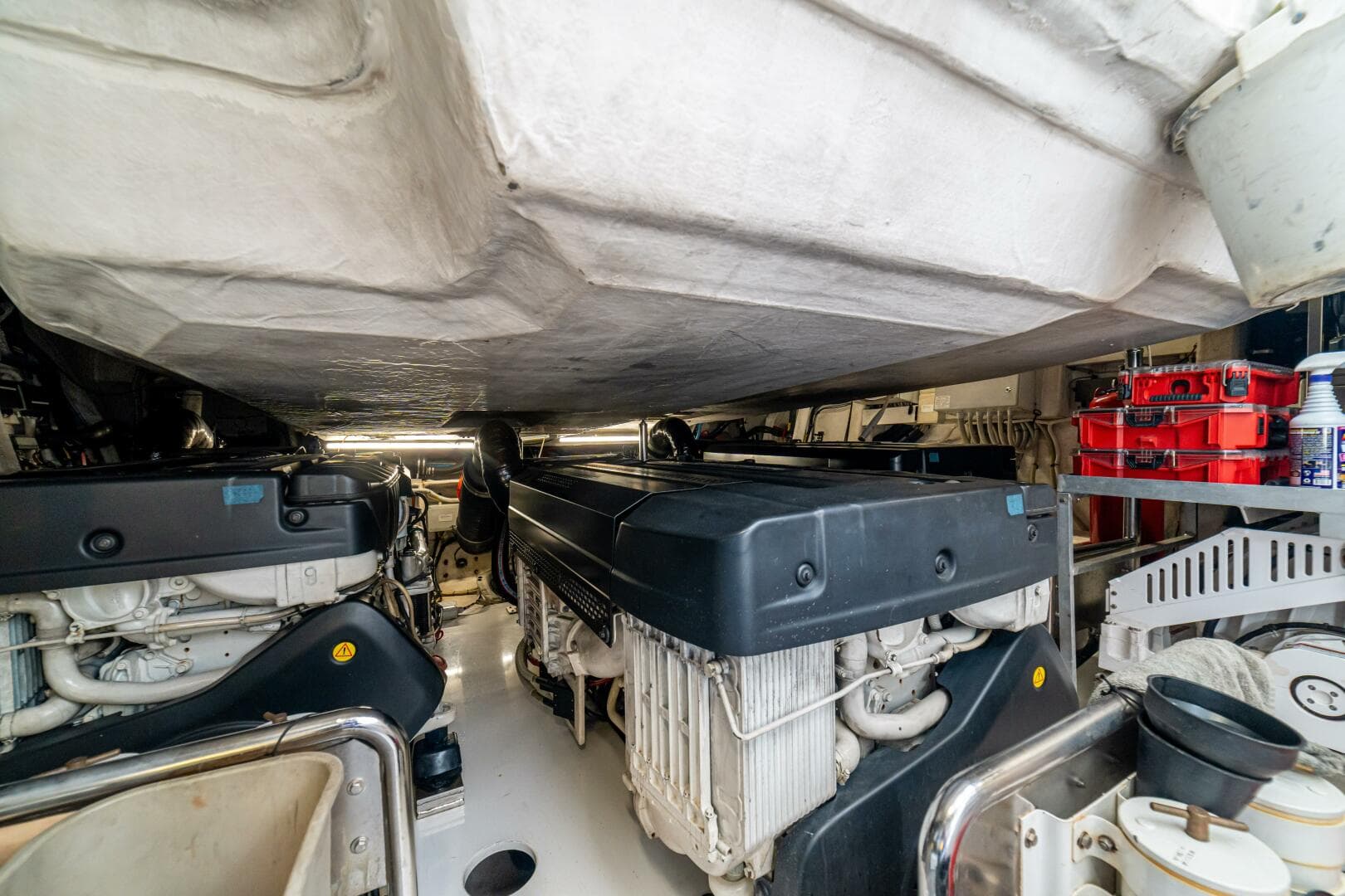 2017 Azimut 77 "Carpe Diem" - Engine Room