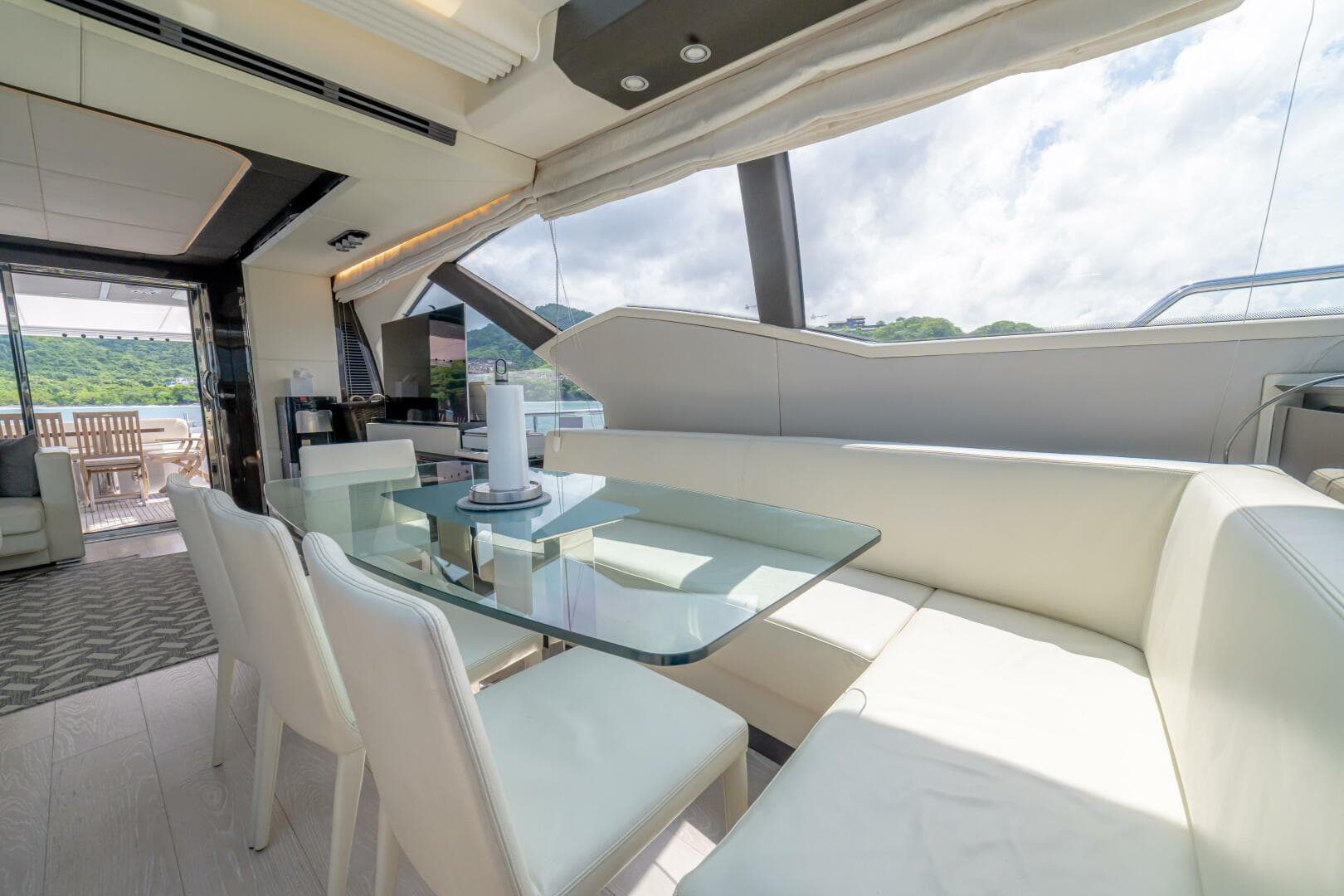 2017 Azimut 77 "Carpe Diem"