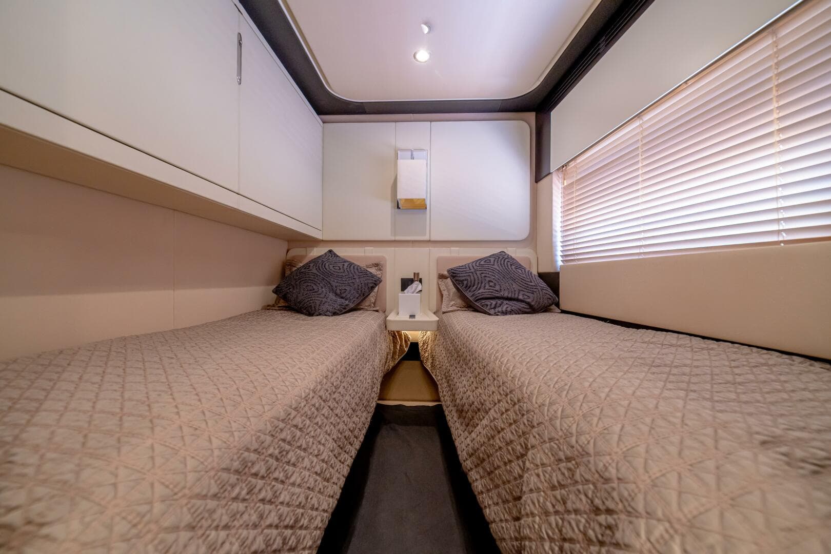 2017 Azimut 77 "Carpe Diem"