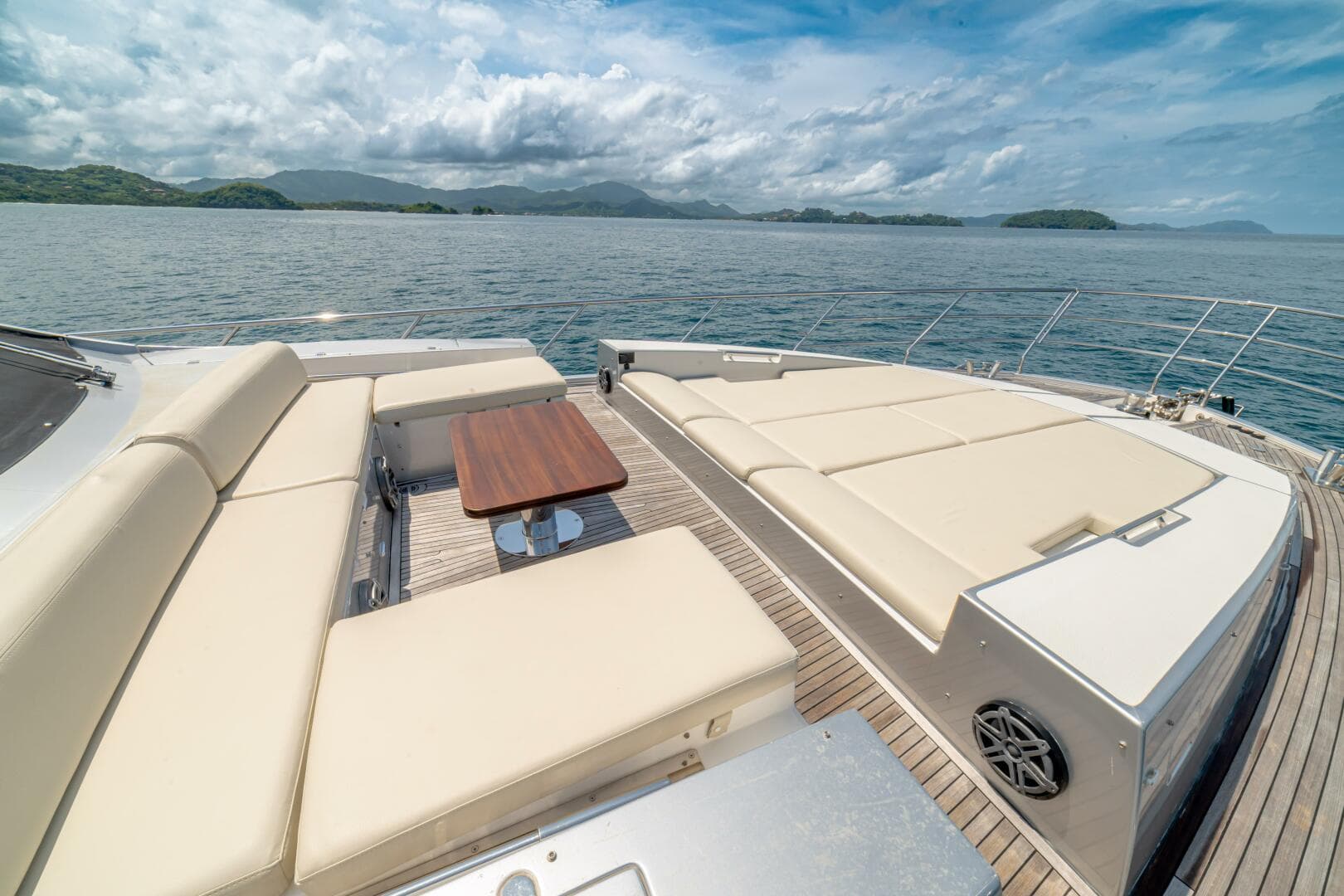 2017 Azimut 77 "Carpe Diem"