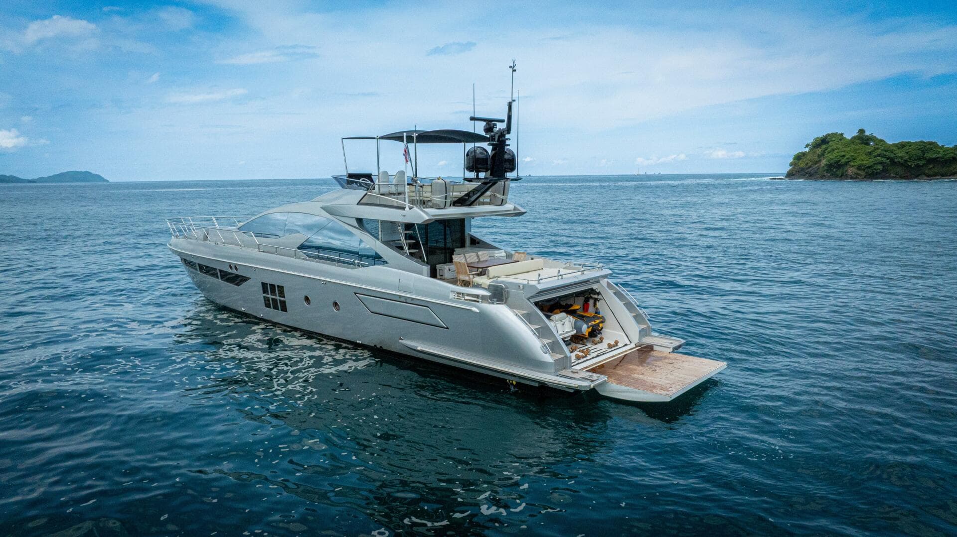2017 Azimut 77 "Carpe Diem"