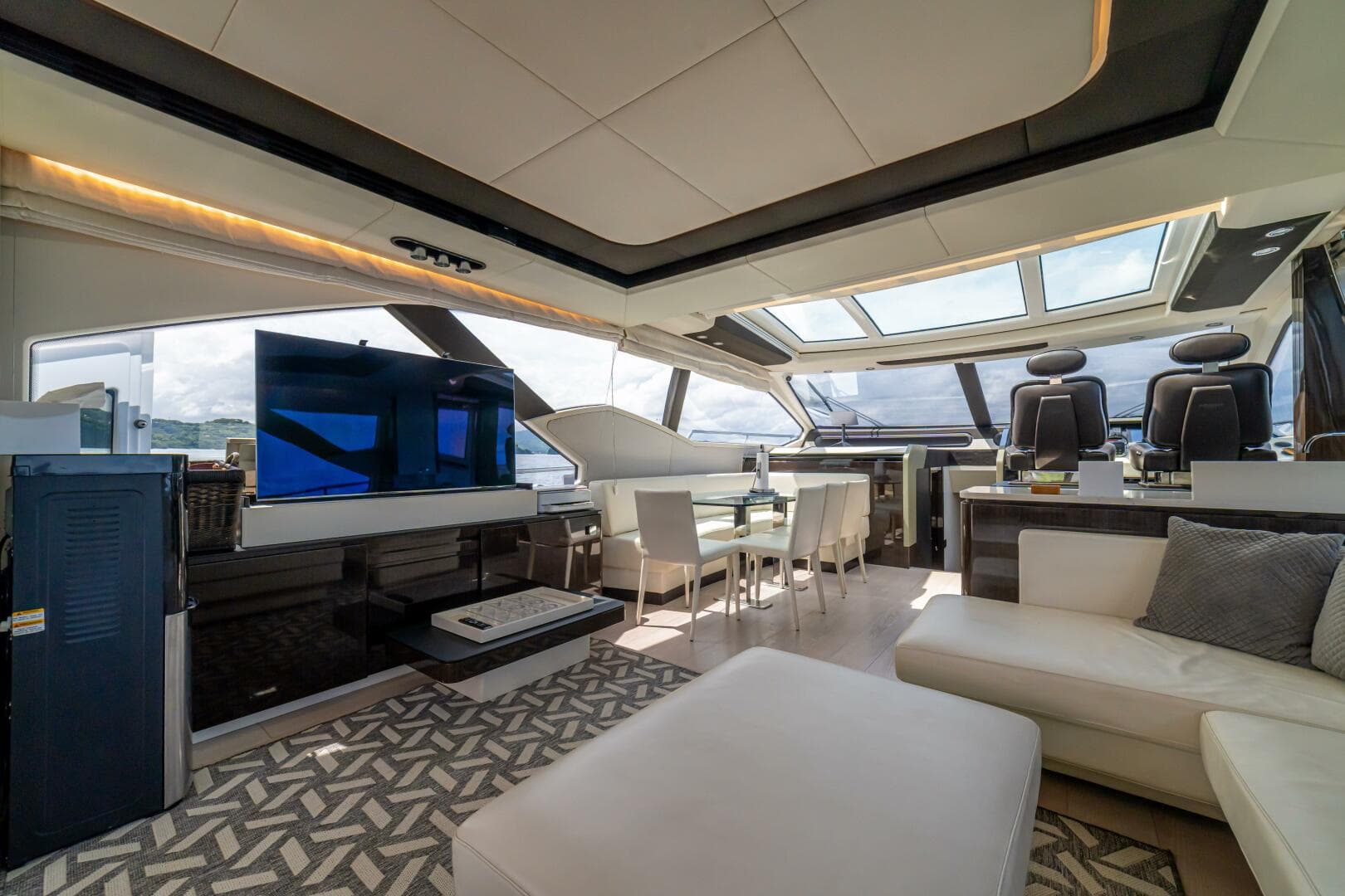 2017 Azimut 77 "Carpe Diem"