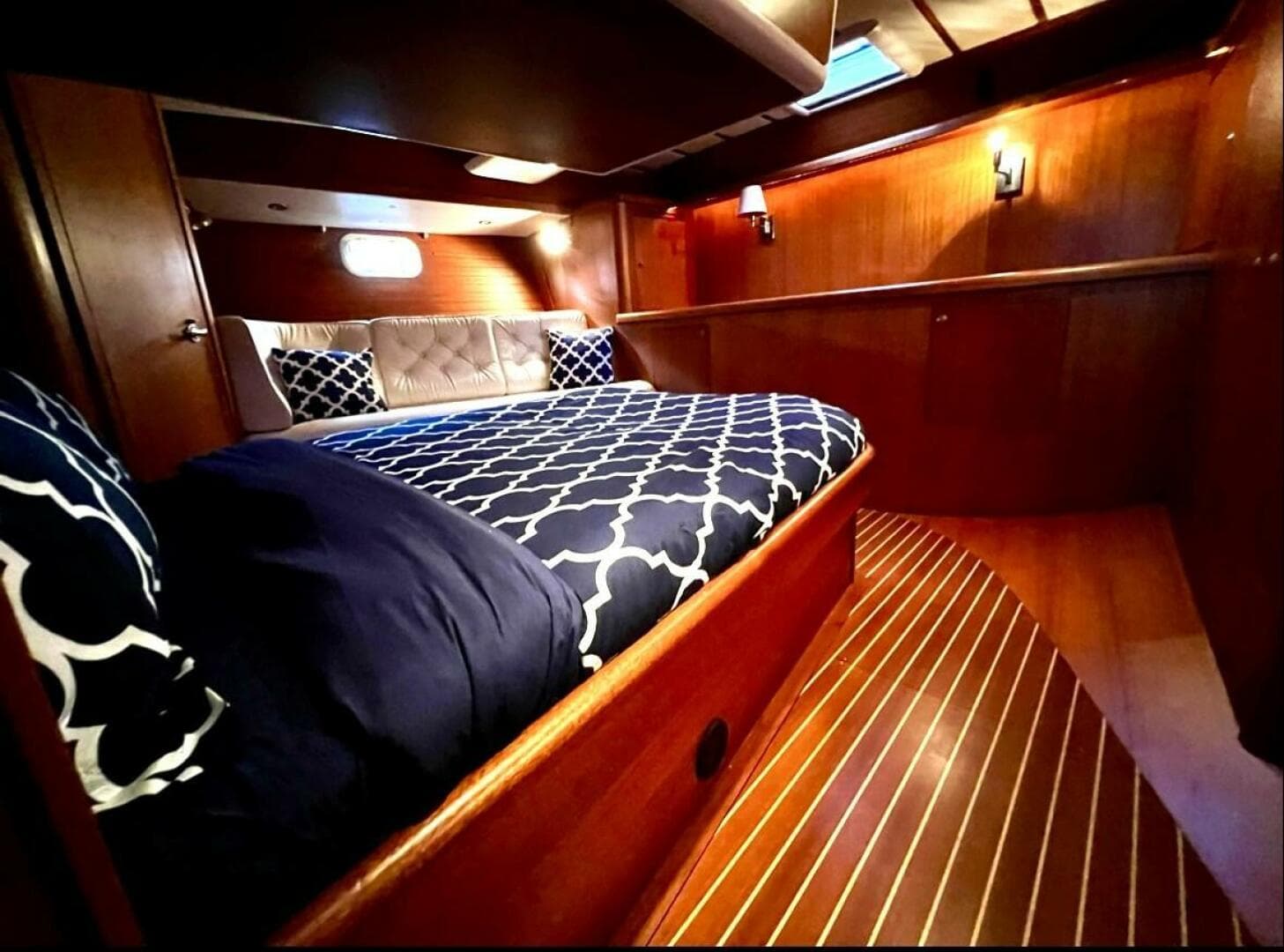 2000 Farr Pilothouse