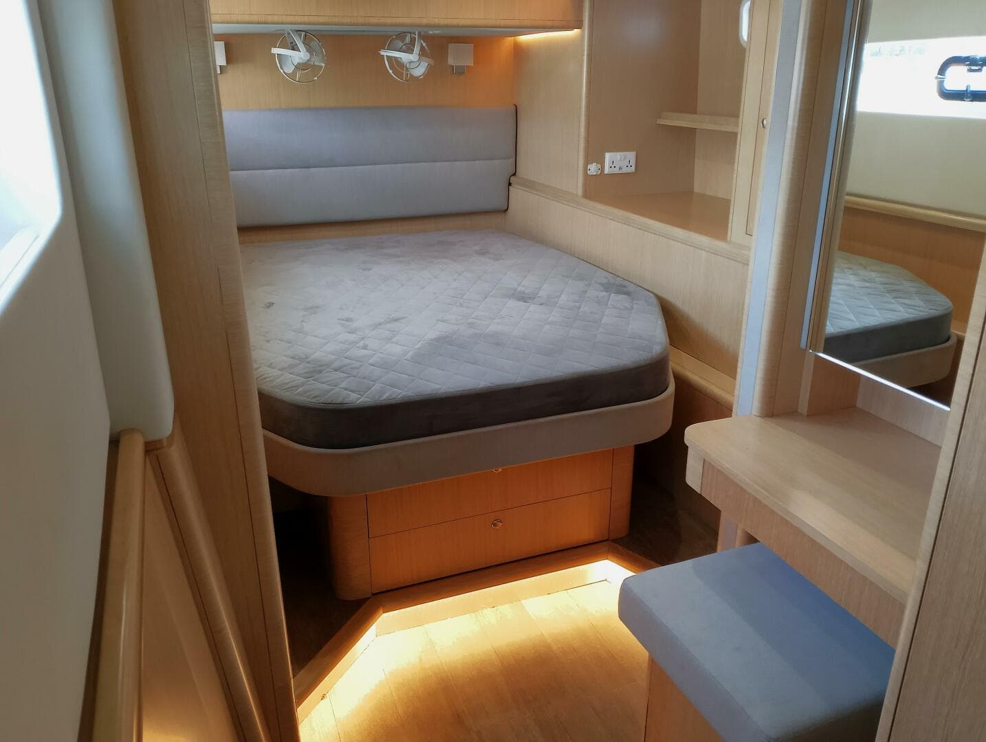 2023 Seawind 1600 Passagemaker