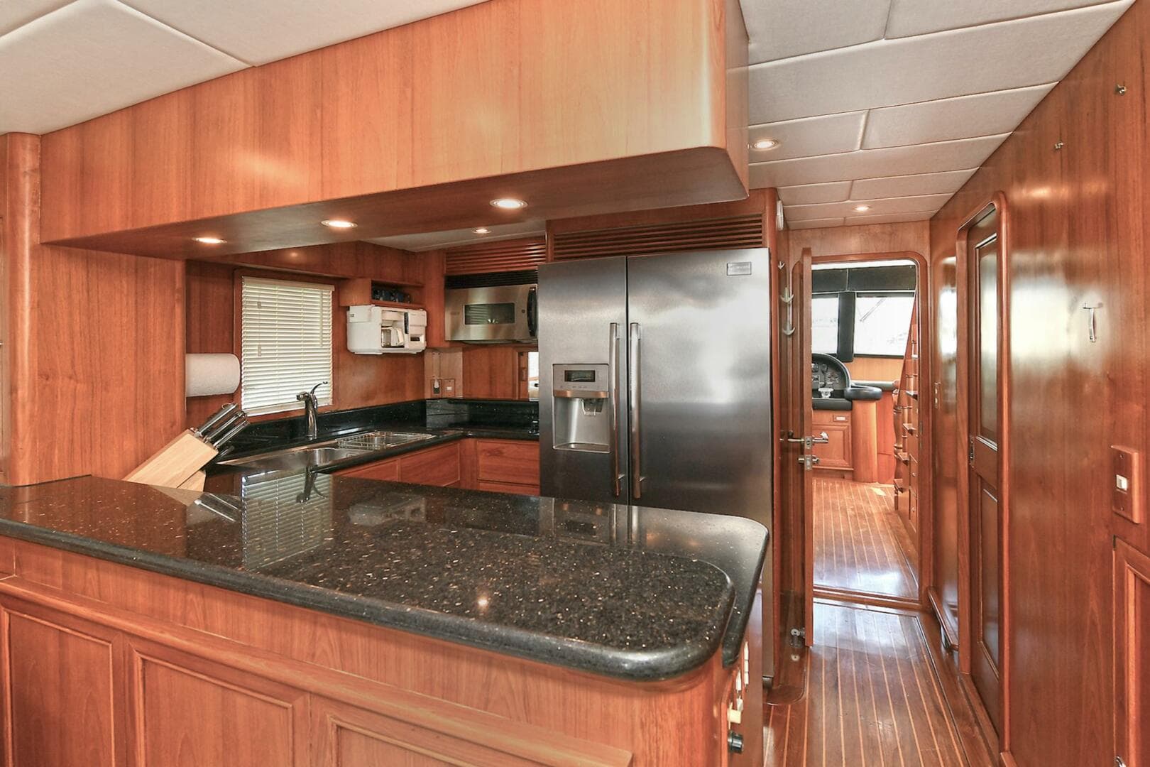 2002 Grand Alaskan Flushdeck