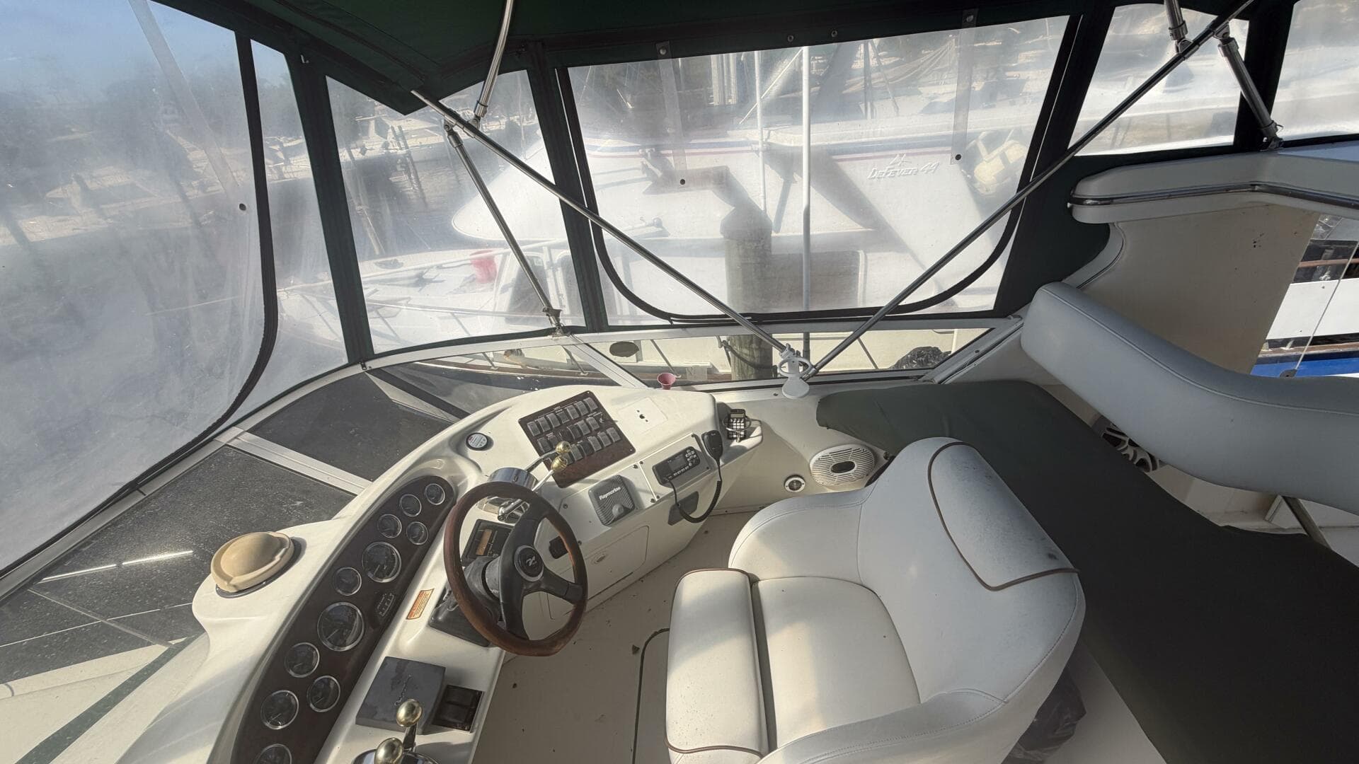 2000 Sea Ray 380 Aft Cabin