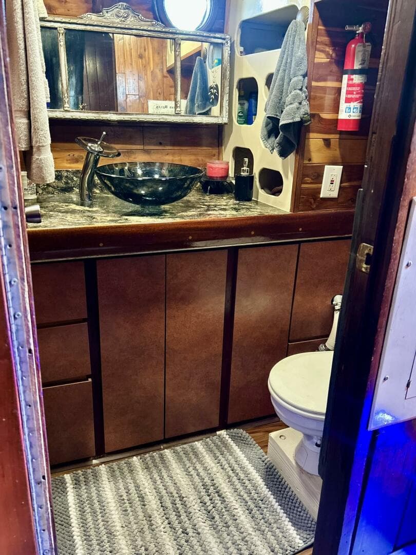 1977 Custom 80 Brigantine