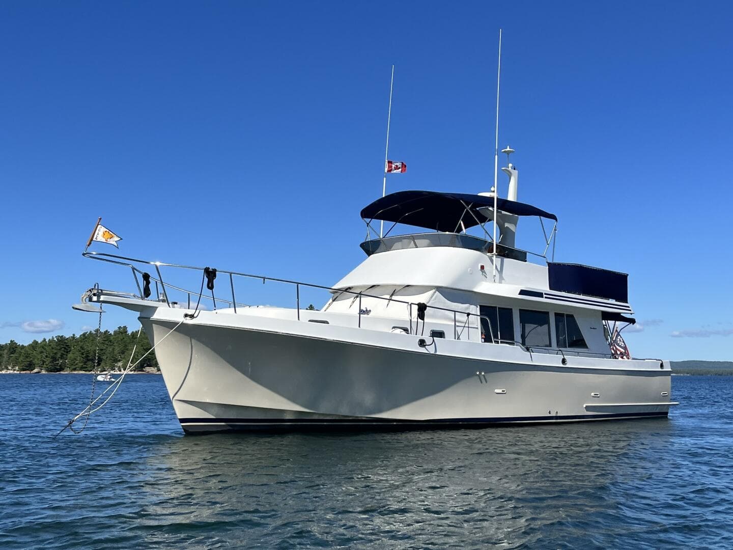 45' Ocean Alexander port forward profile