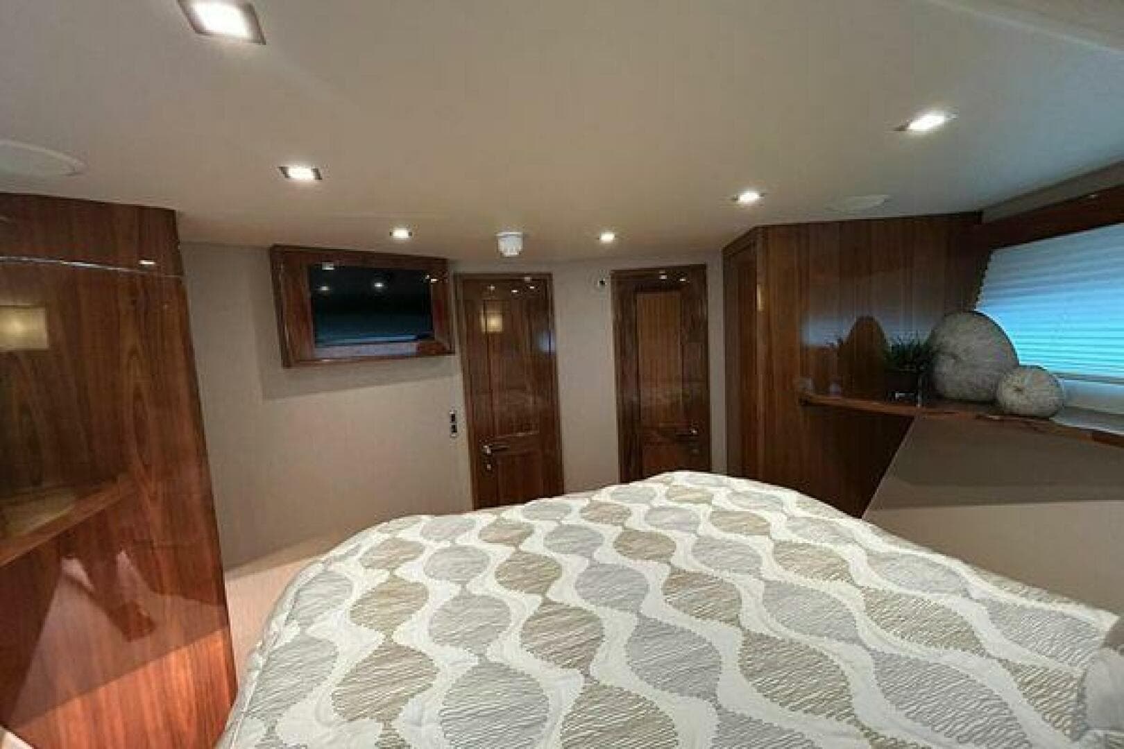 2019 Viking Motor Yacht