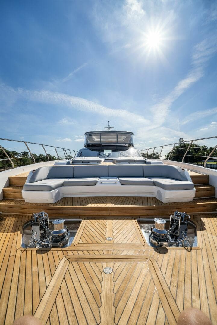 Princess Y95 JUST  PERFECT - Exterior Bow Seating 