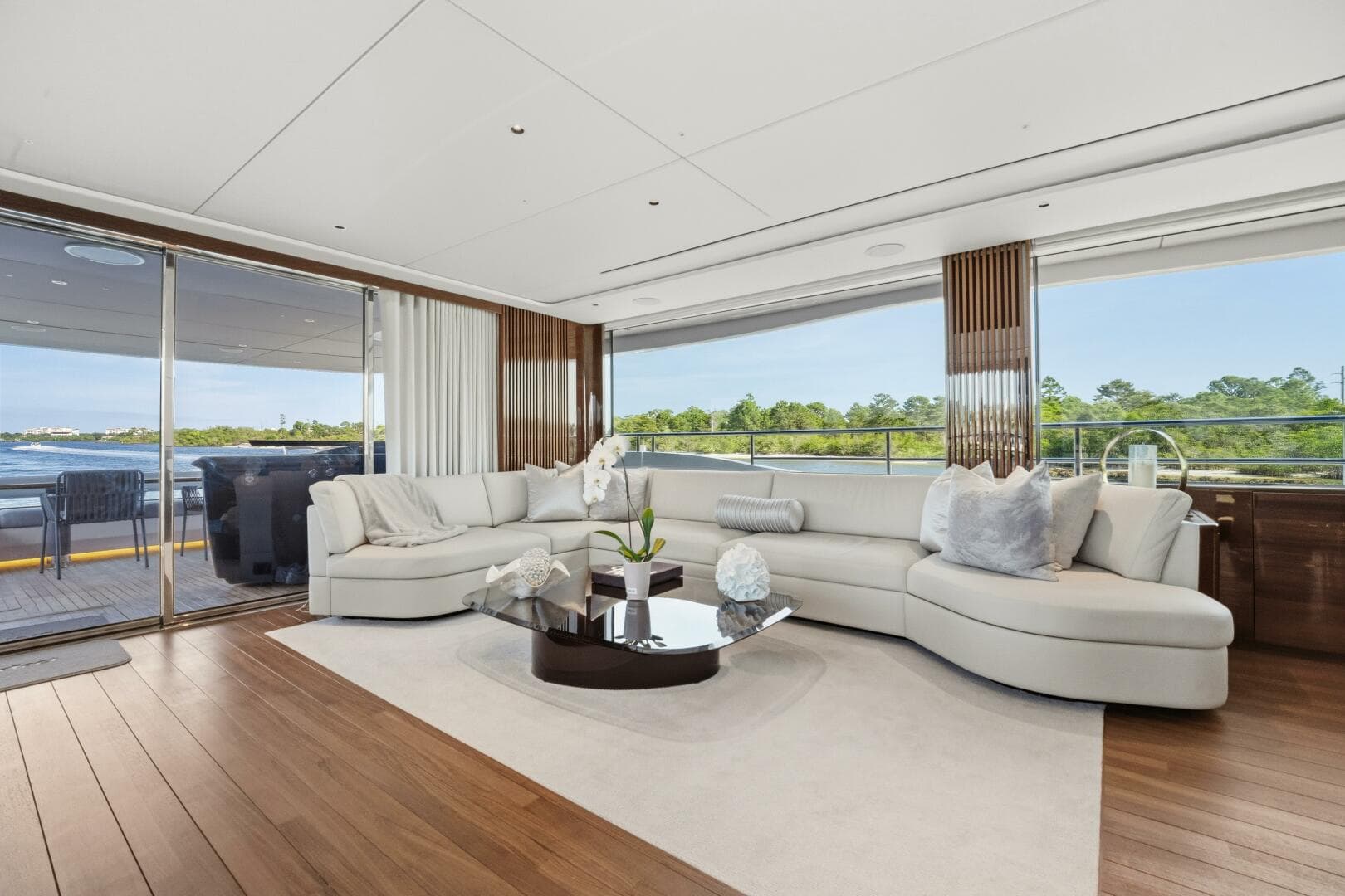 Princess Y95 JUST  PERFECT - Salon