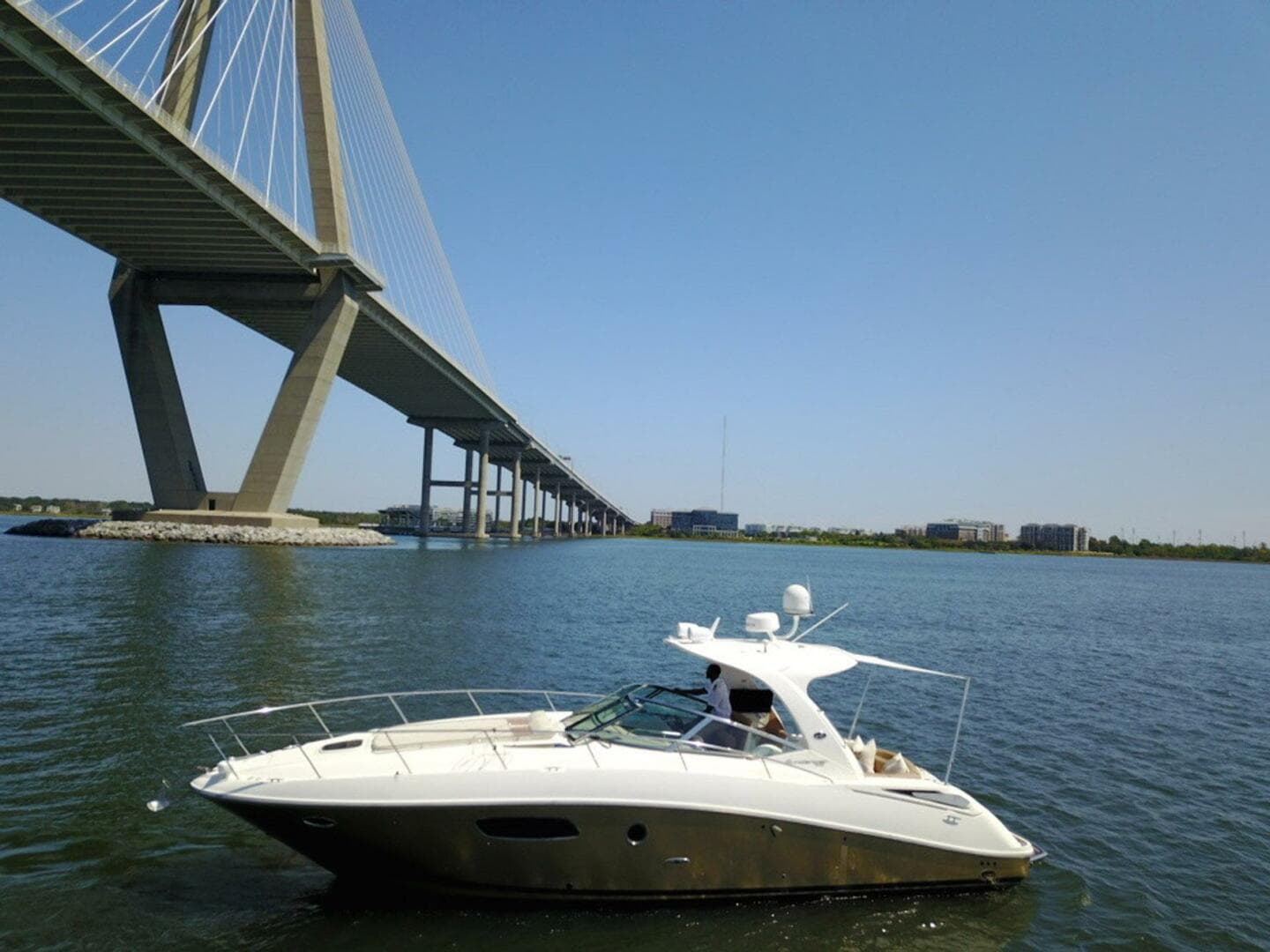 2009 Sea Ray 350 Sundancer