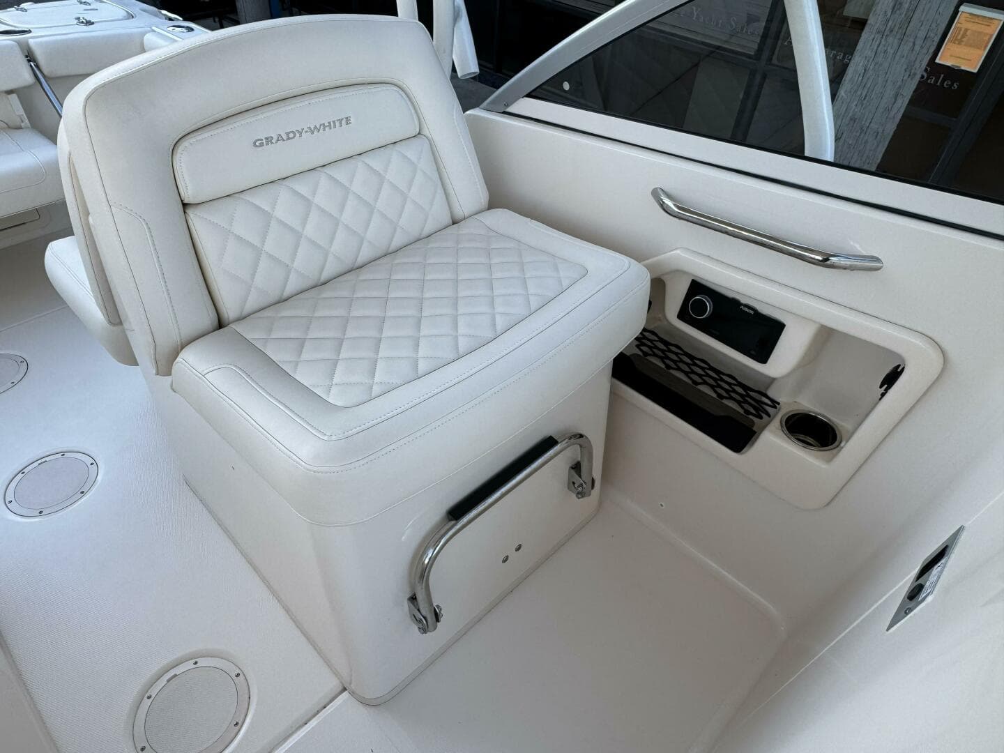2023 Grady-White Freedom 255