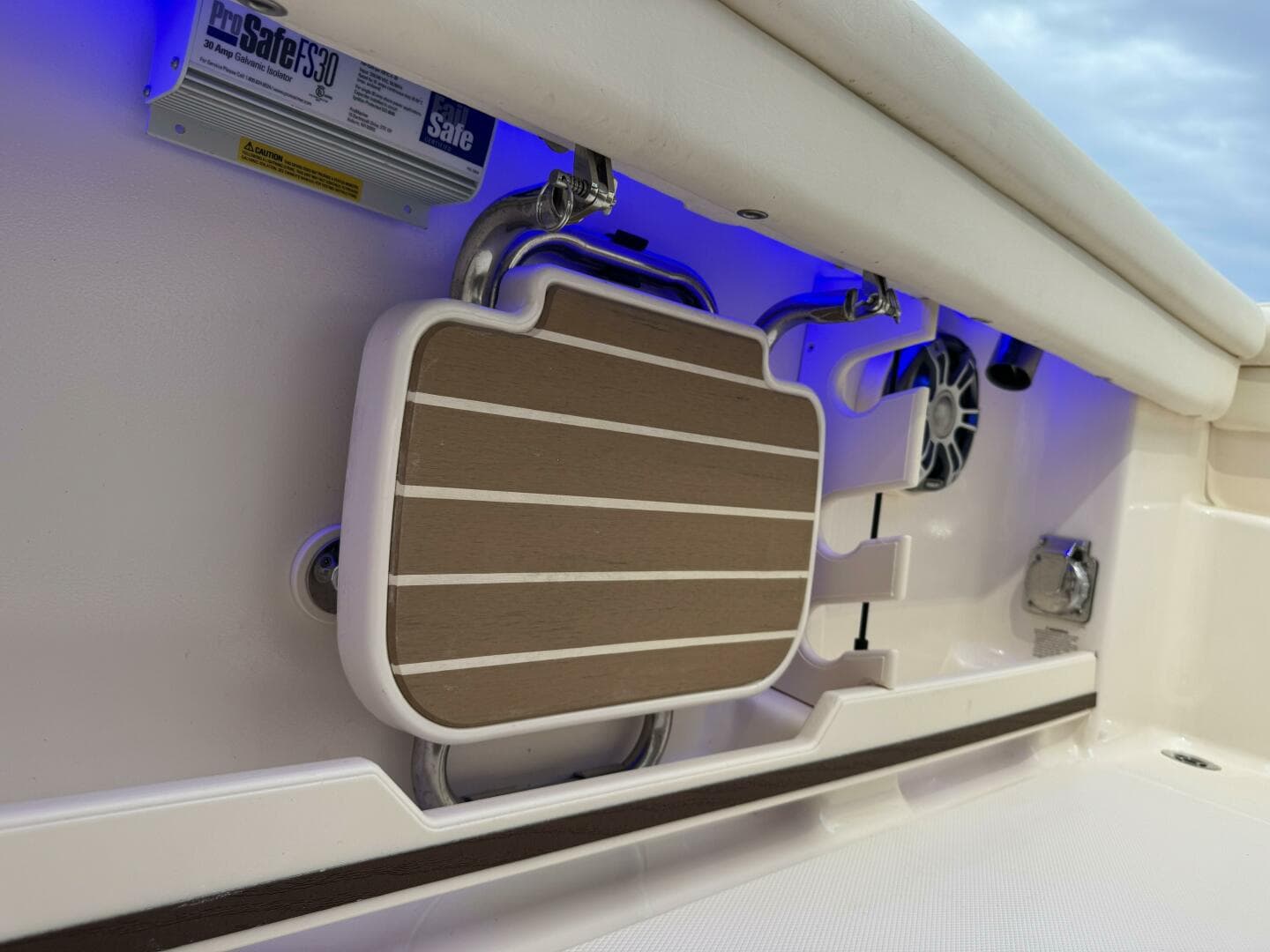 2023 Grady-White Freedom 255